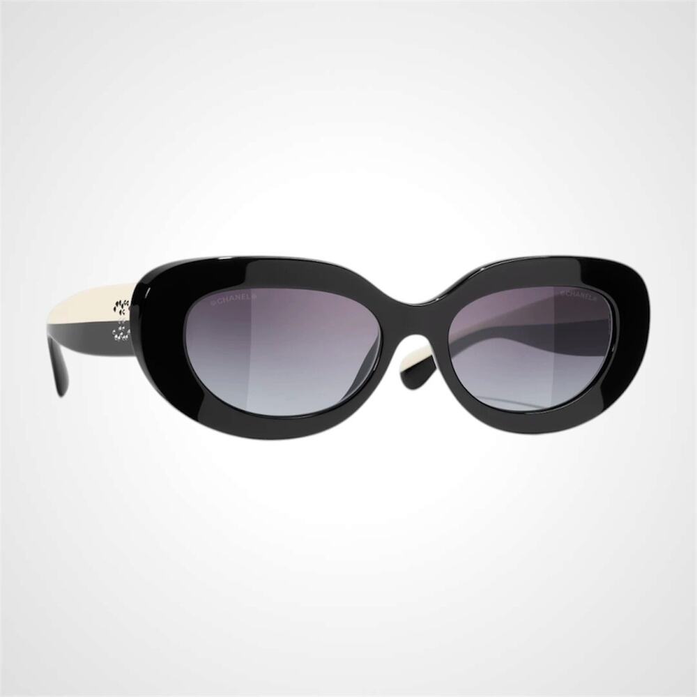 New CHANEL Sunglasses Black Acetate Strass Crystal CC Oval Gradient Lens 53mm